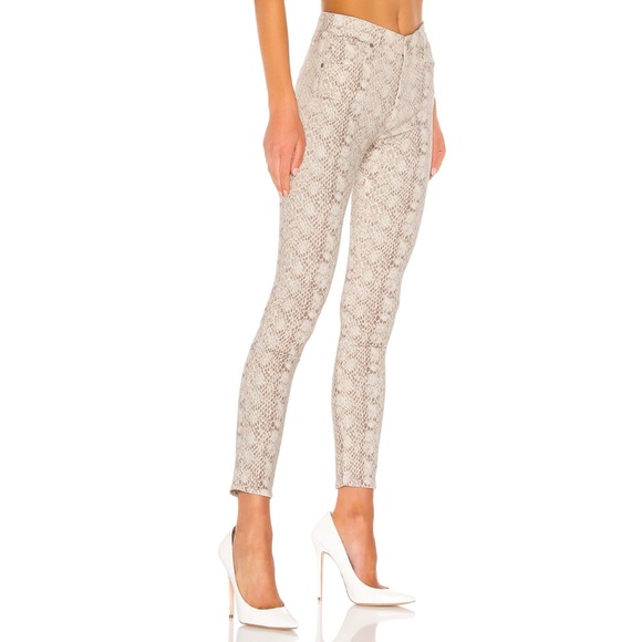 AG NWT Farrah Skinny Ankle Silk Python Ivory Dust Hued 24 00 - Picture 6 of 15